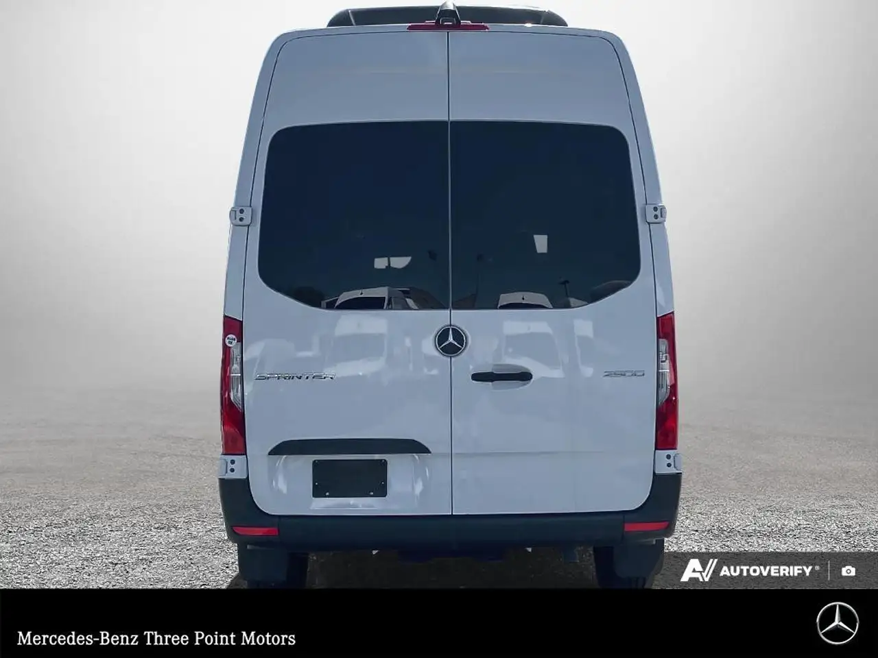 Mercedes-Benz Sprinter снимка Mercedes-Benz Sprinter