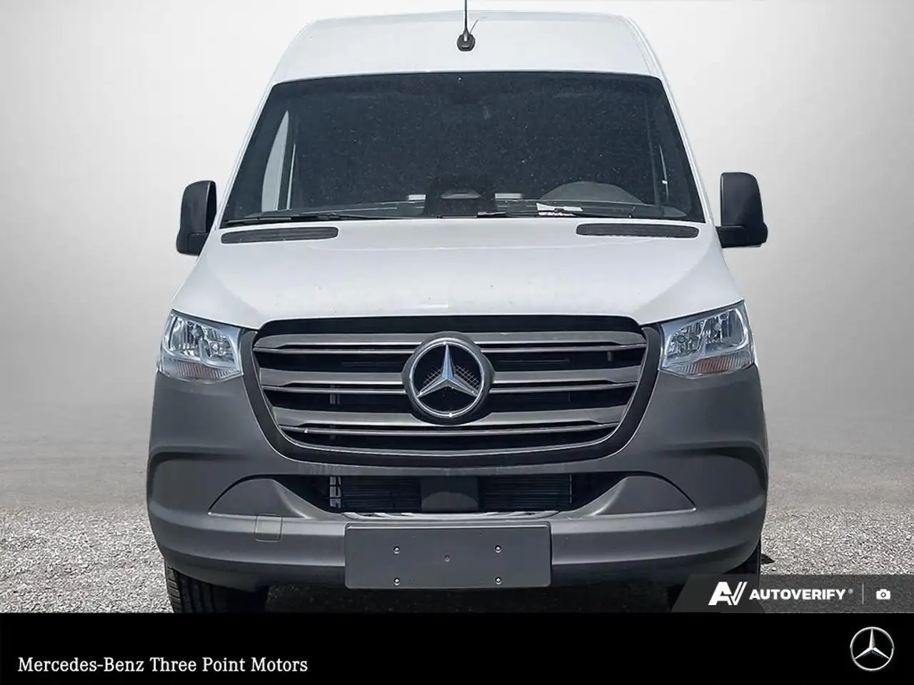 Mercedes-Benz Sprinter снимка Mercedes-Benz Sprinter