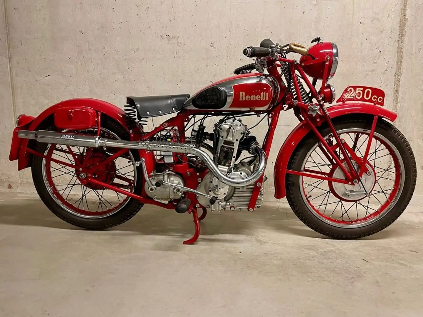 Benelli OVERIG Rood - 1