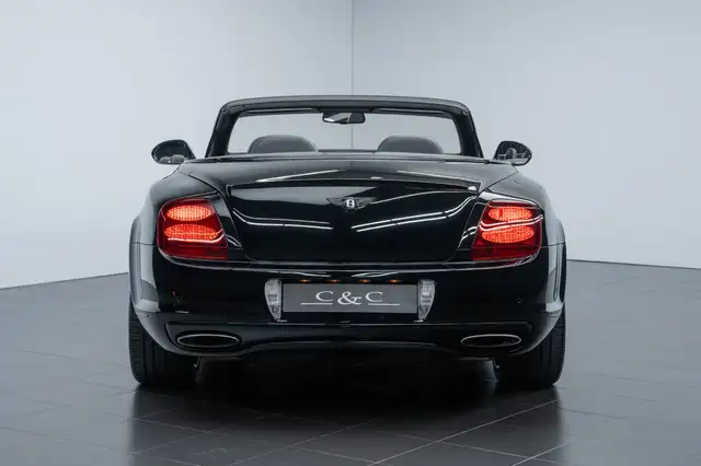 Bentley Continental GT view 6