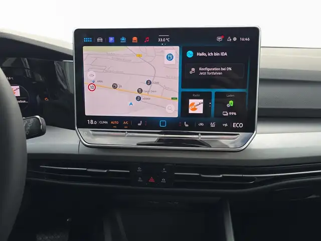 Volkswagen Golf view 13