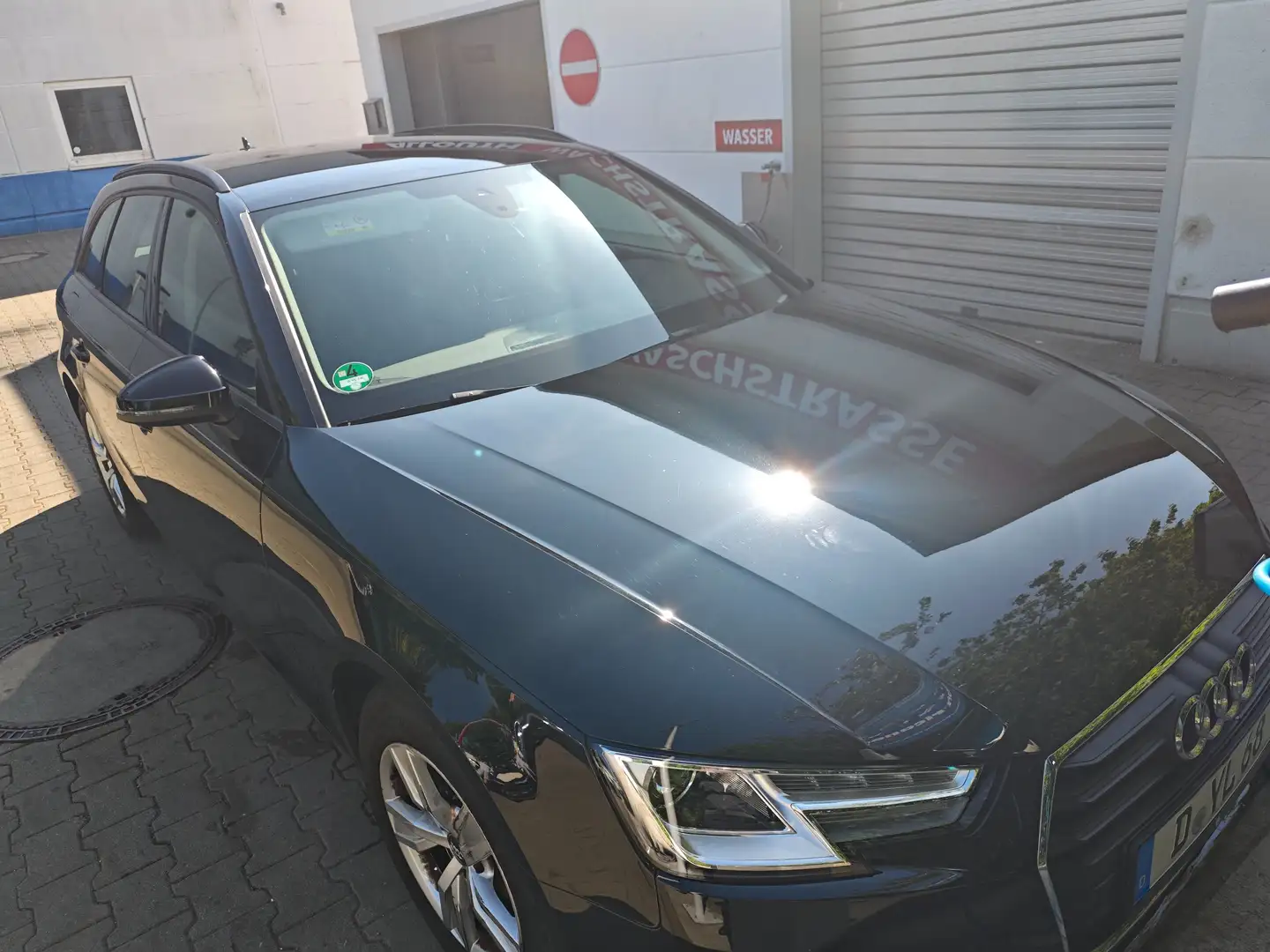 Audi A4 A4 1.4 TFSI S tronic sport Schwarz - 1