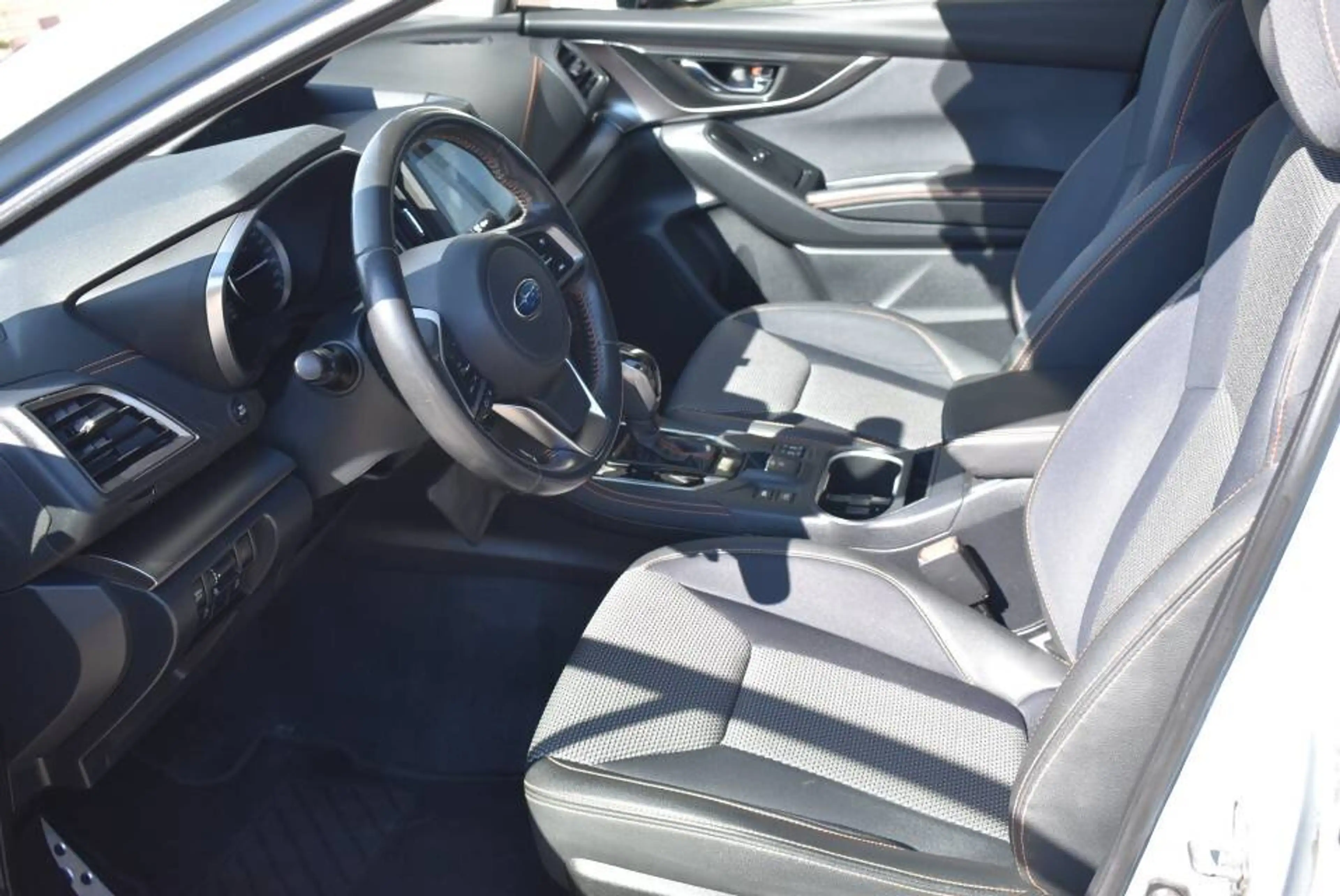 Subaru XV XV 1.6i Automatik Comfort Cam Navi SHZ DAB+ — photo 3