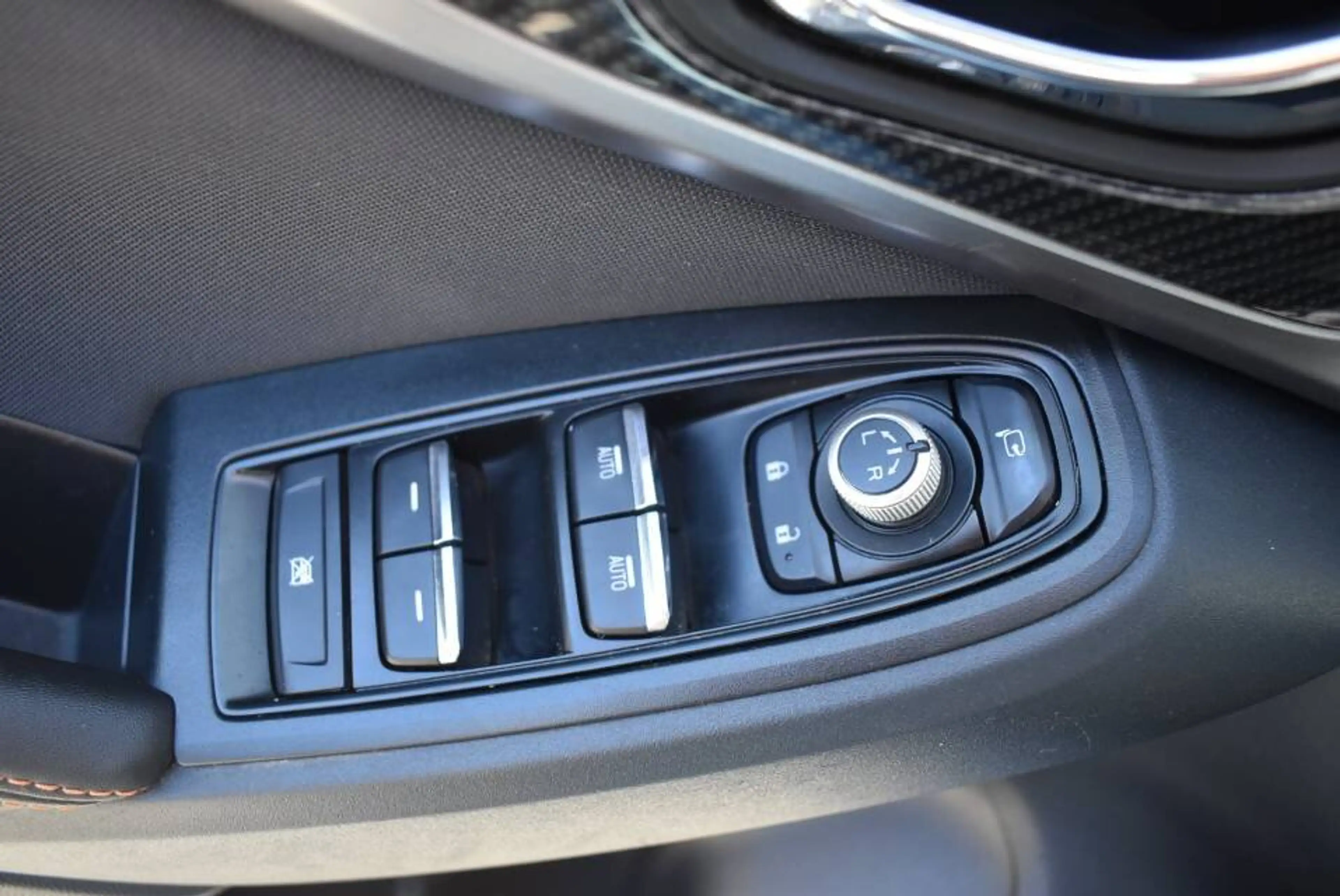 Subaru XV XV 1.6i Automatik Comfort Cam Navi SHZ DAB+ — photo 5