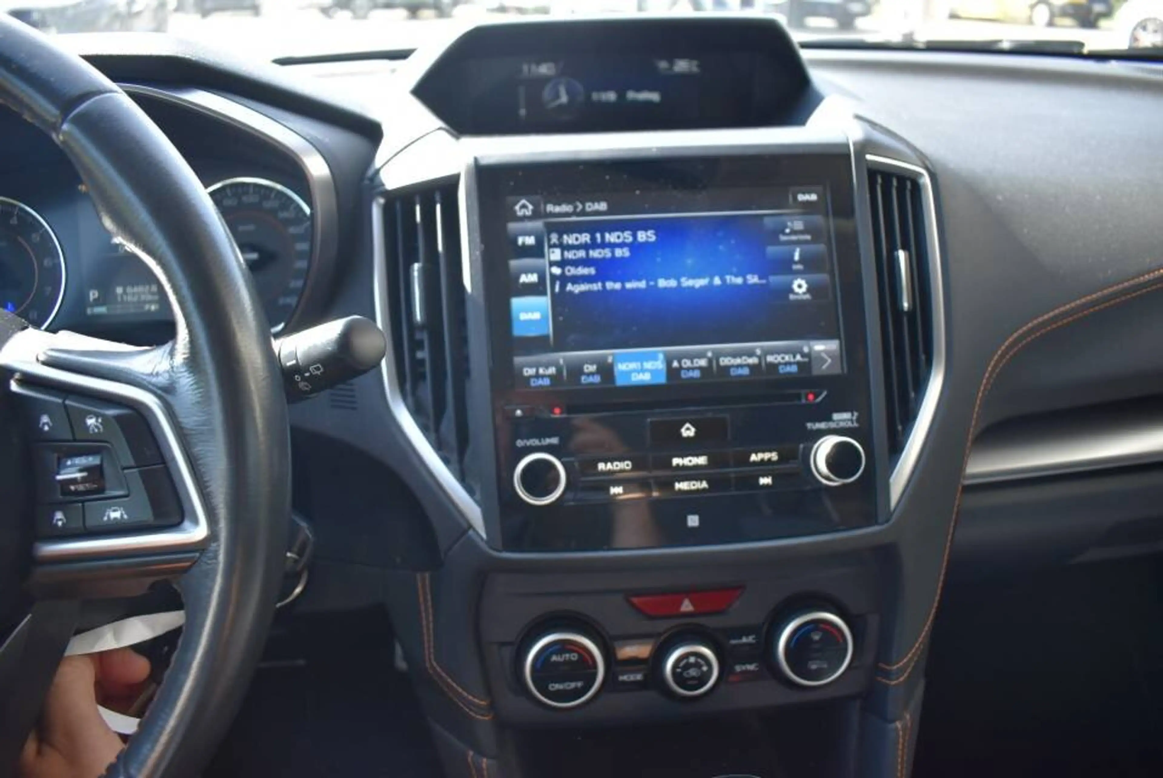 Subaru XV XV 1.6i Automatik Comfort Cam Navi SHZ DAB+ — photo 7