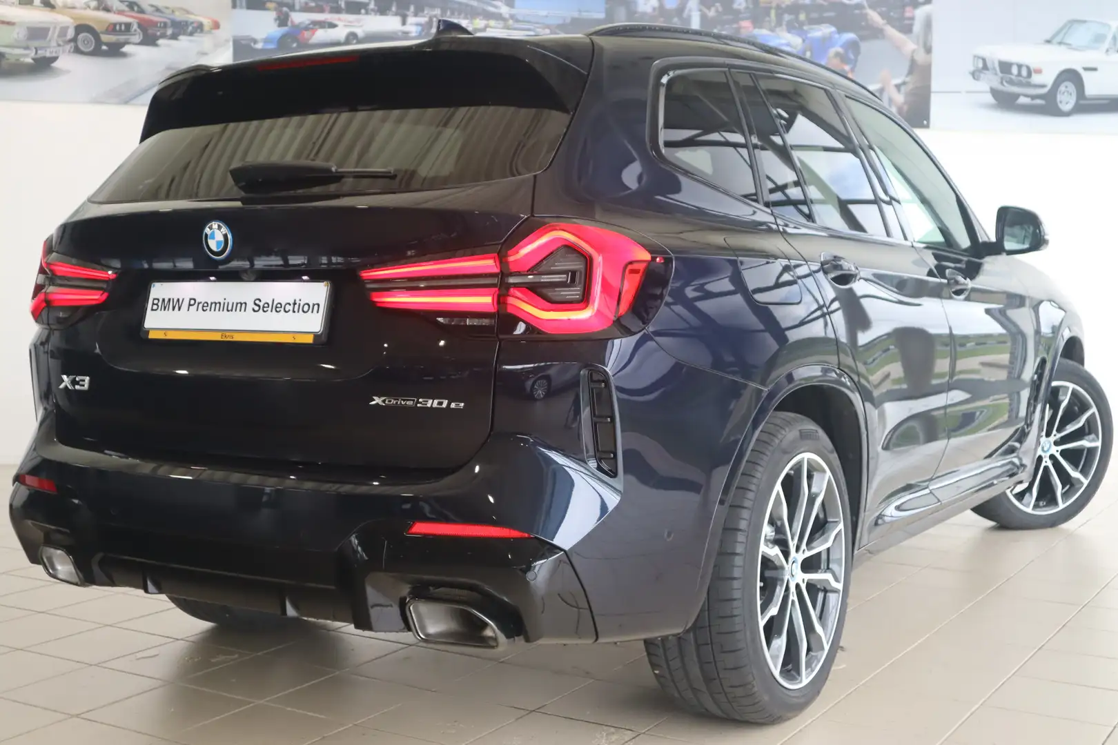 BMW X3 xDrive30e High Executive M-Sportpakket / Panoramad Black - 2