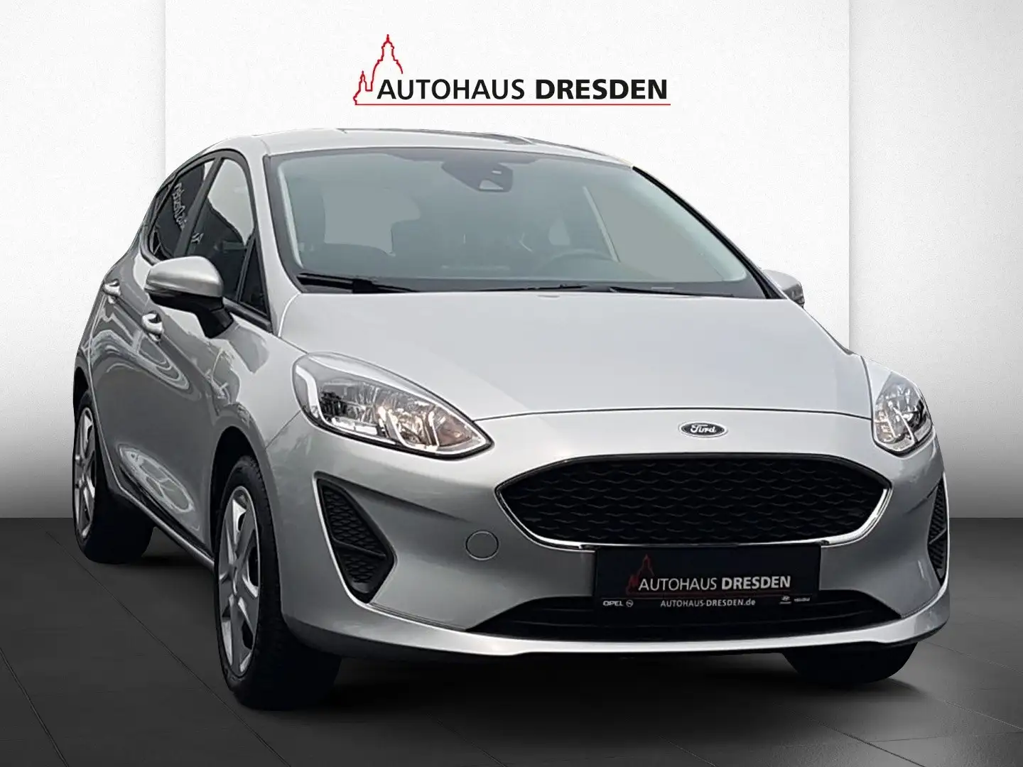 Ford Fiesta 1.1 Cool & Connect *KLIMA*PDC*DAB Silber - 2