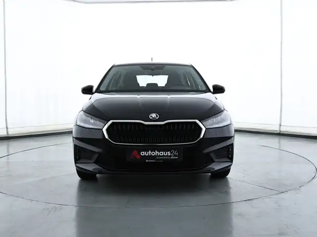Skoda Fabia view 2