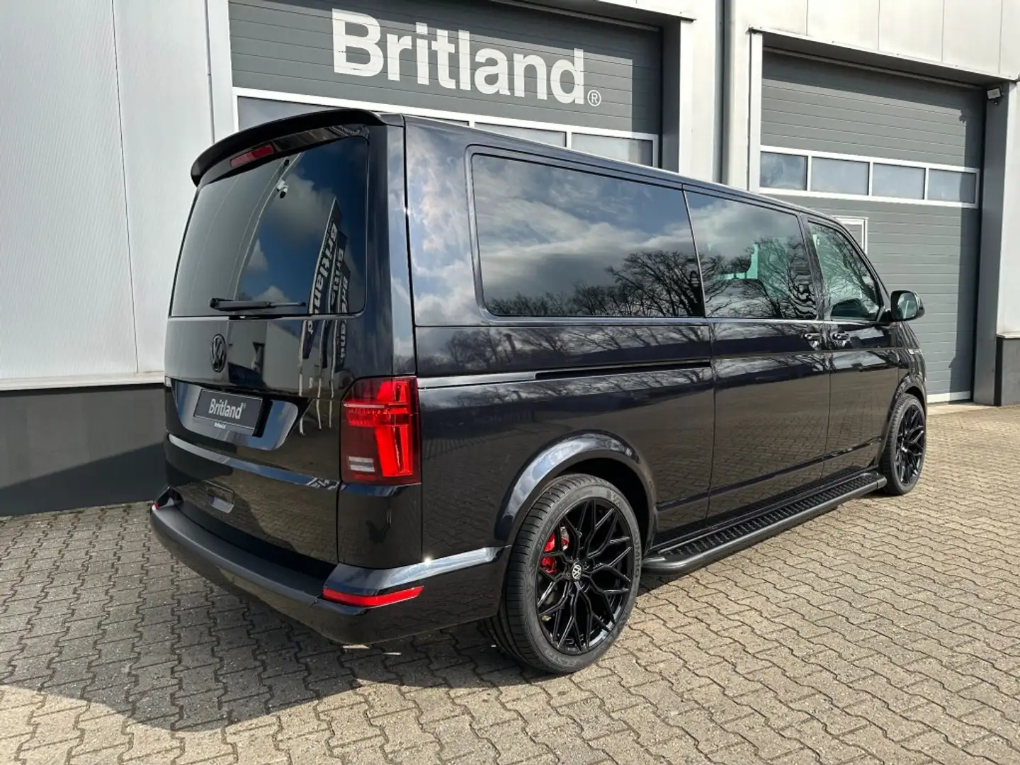 Volkswagen Transporter 2.0 TDI 150PK DSG DC BULLI bj2024 *BPM vrij *Adapt Nero - 2