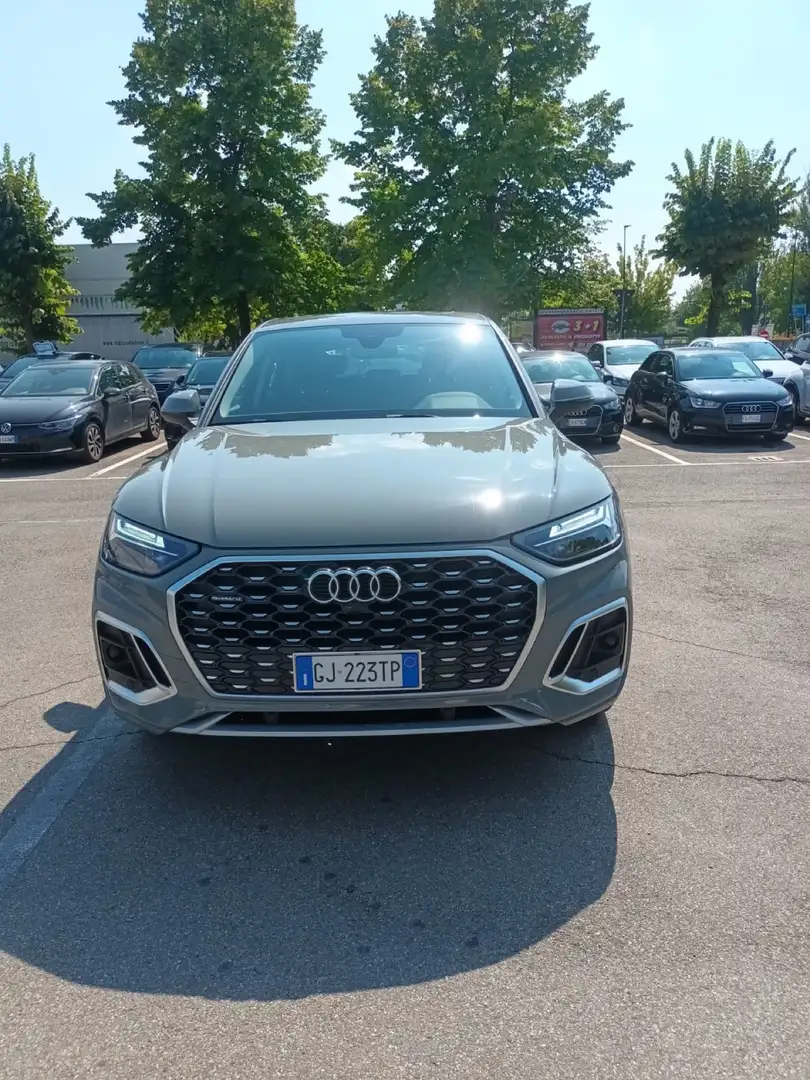 Audi Q5 50 2.0 tfsi e S line quattro s-tronic Grau - 1