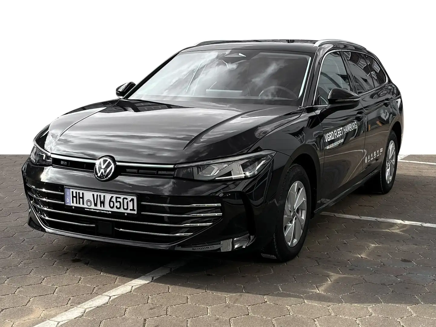 Volkswagen Passat 2.0 TDI Elegance DSG Pano Navi Sitzhzg LE Schwarz - 2