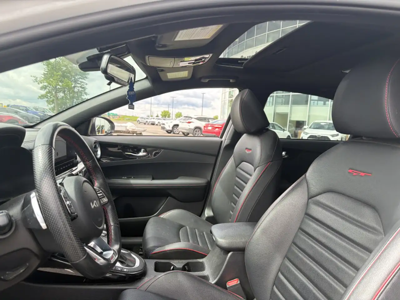 Kia Forte снимка Kia Forte