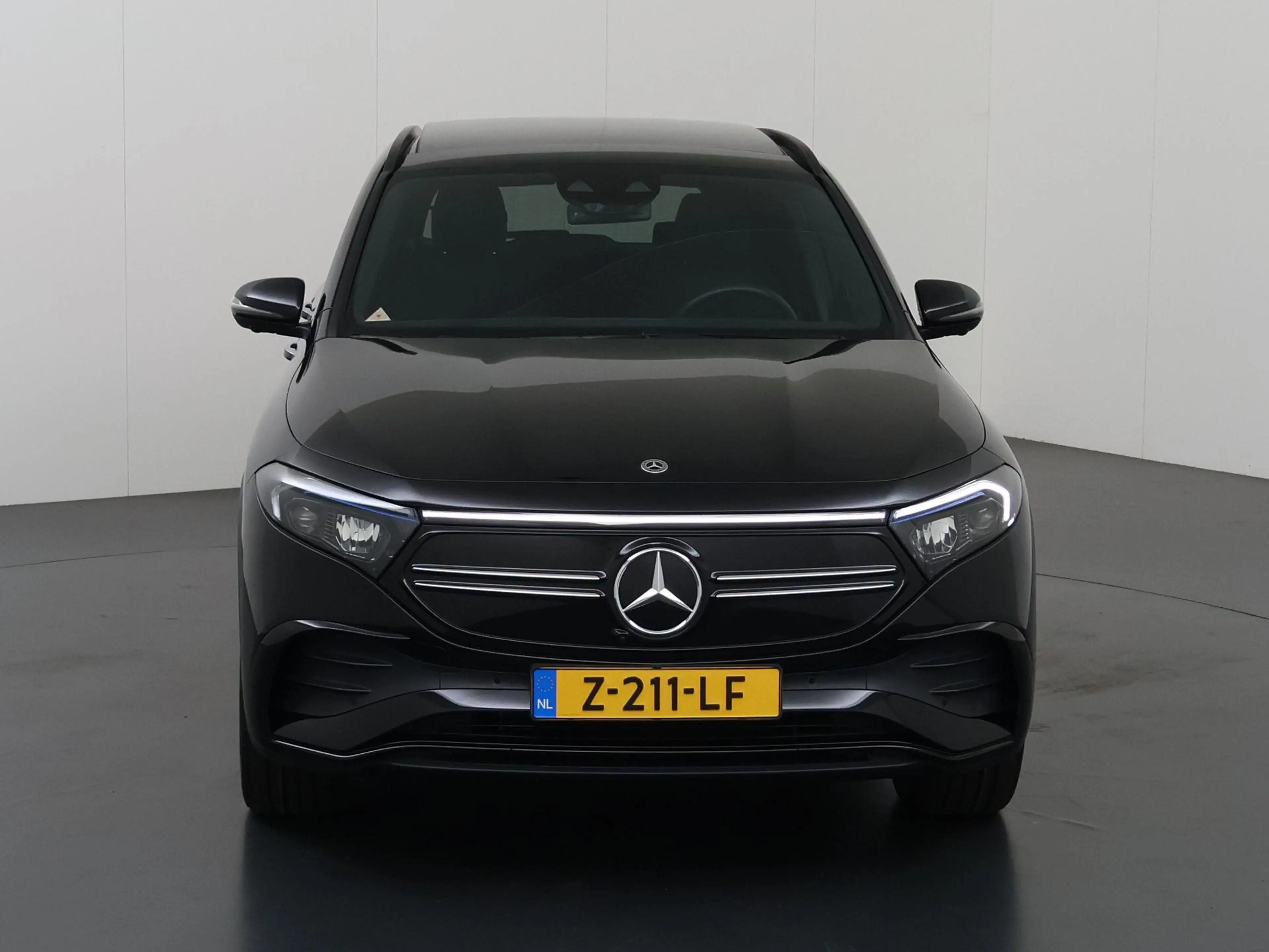 Mercedes-Benz EQA 250 250+ Business Edition 71 kWh | AMG | Panoramadak | — photo 3