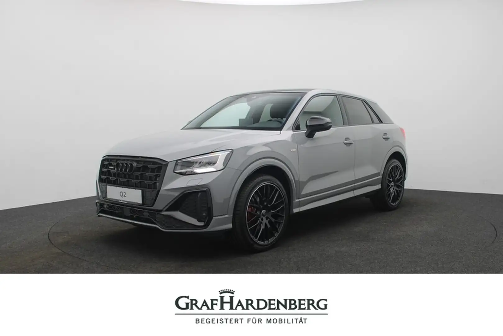 Audi Q2 S line 40 TFSI quattro 190 PS Pano, Navi, Sitzh... Grau - 1