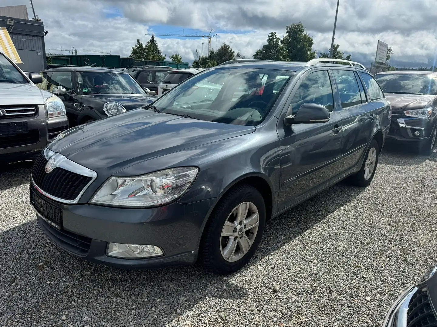 Skoda Octavia Combi 1.8 TSI DSG Ambiente Gris - 1