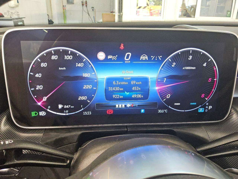 Mercedes-Benz C 220 d 4Matic Avantgarde 360° AHK Pano S-Dach — photo 6