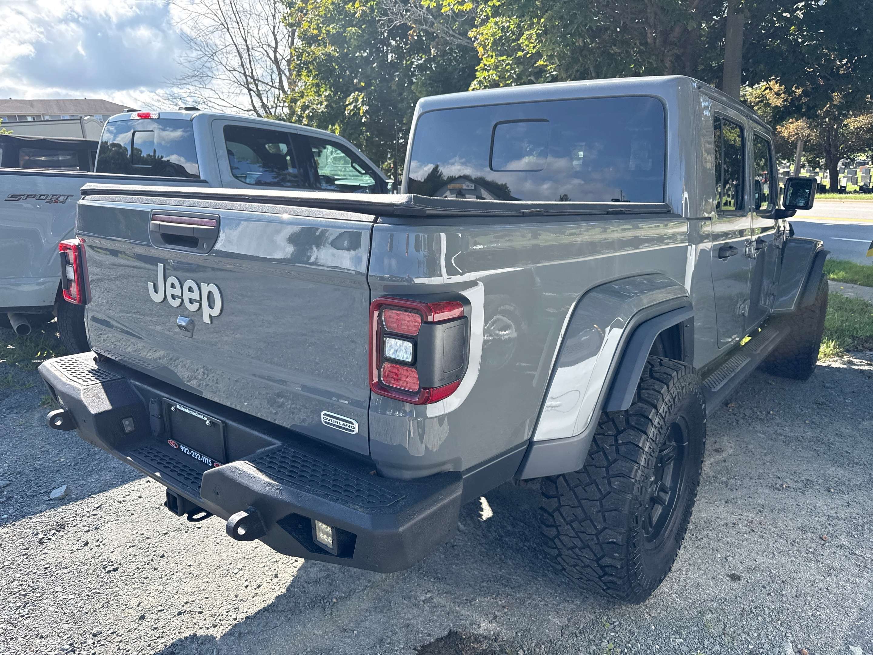 2021 Jeep Gladiator Overland 4x4! BACK UP CAMERA!FINANCE NOW! — снимка 1