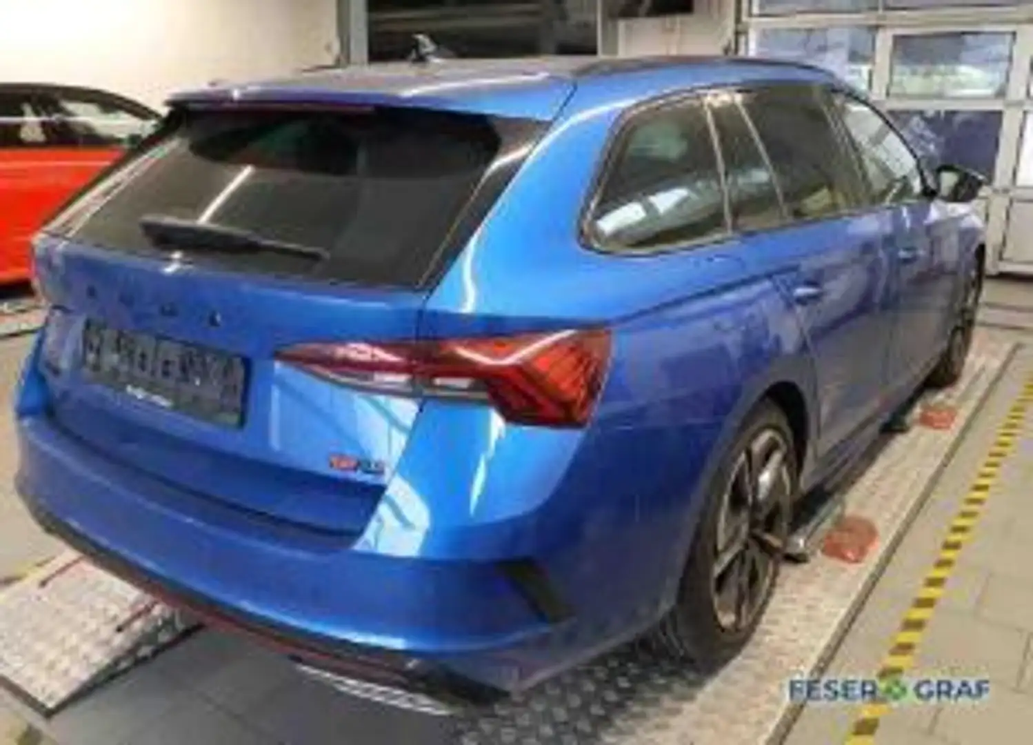 Skoda Octavia RS Combi 2.0 TDI DSG Navi LED Kamera HUD Blau - 2