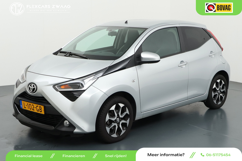 Toyota Aygo 1.0 VVT-i x-joy - Automaat - Climate - Trekhaak -