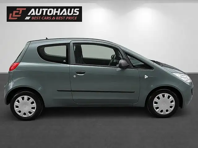 Mitsubishi Colt view 5