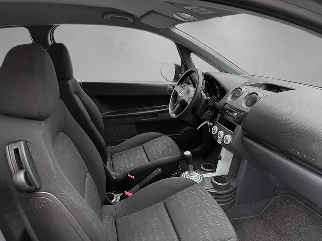 Mitsubishi Colt view 8