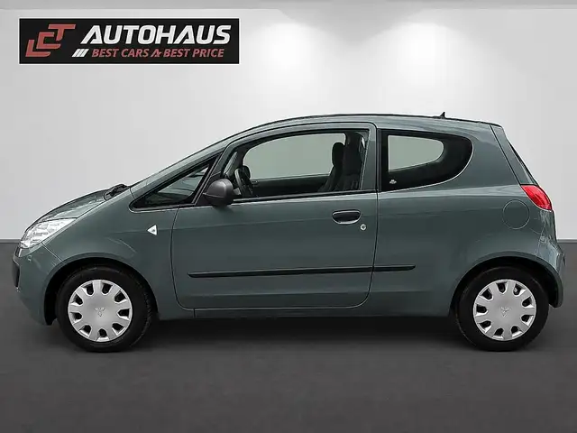 Mitsubishi Colt view 2