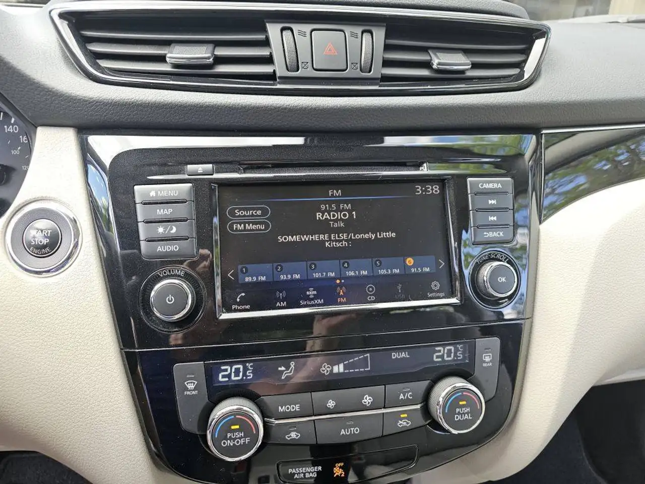 Nissan Qashqai снимка Nissan Qashqai