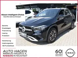 Mercedes-Benz GLA 200 LED Scheinwerfer High Performance Navi 1