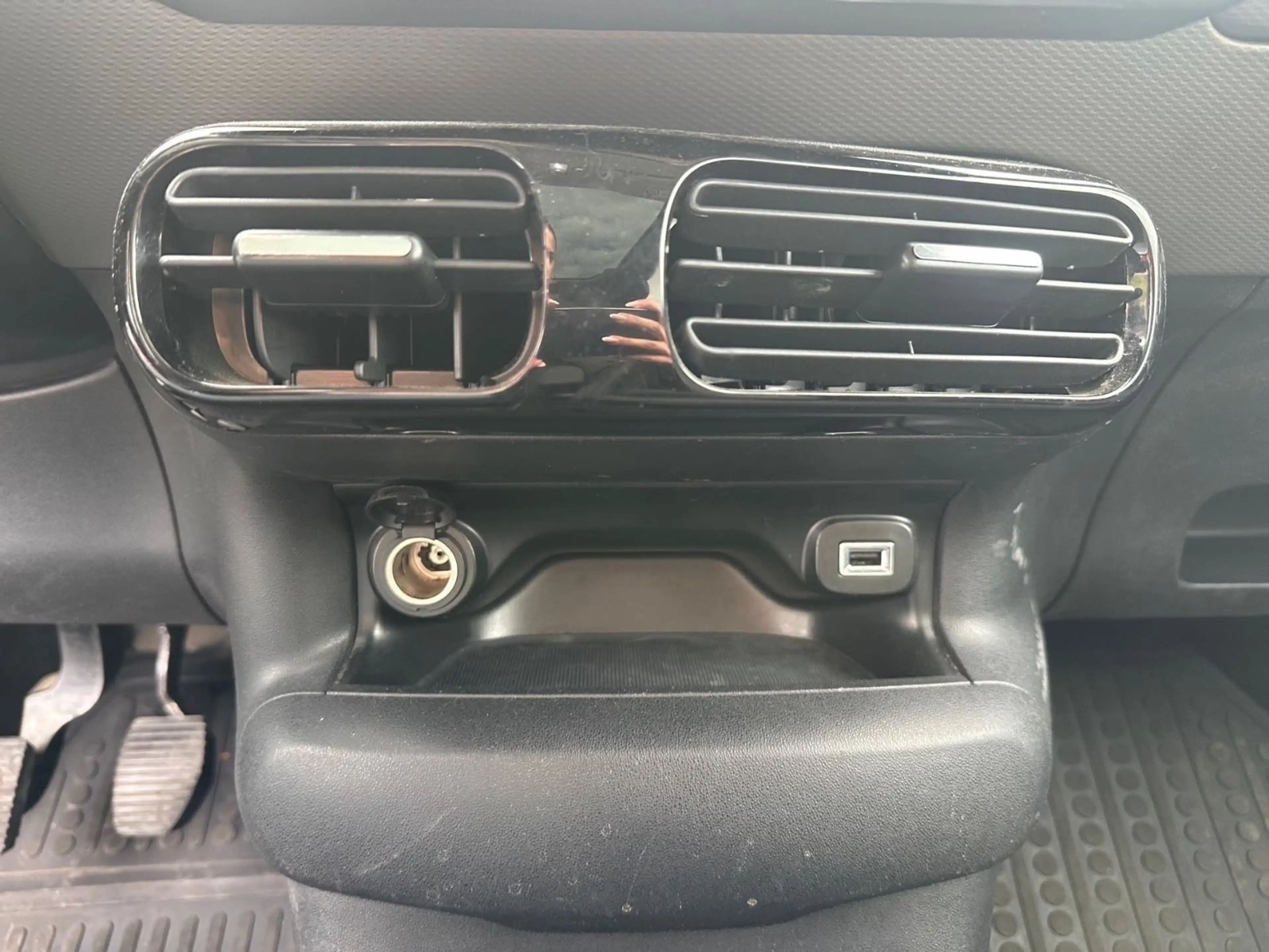 Citroen C4 Cactus Shine Navi Kamera — photo 8