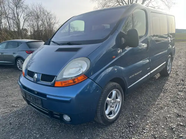 Renault Trafic Trafic 2.5 dCi 140 2.5 dCi Passenger Authentique