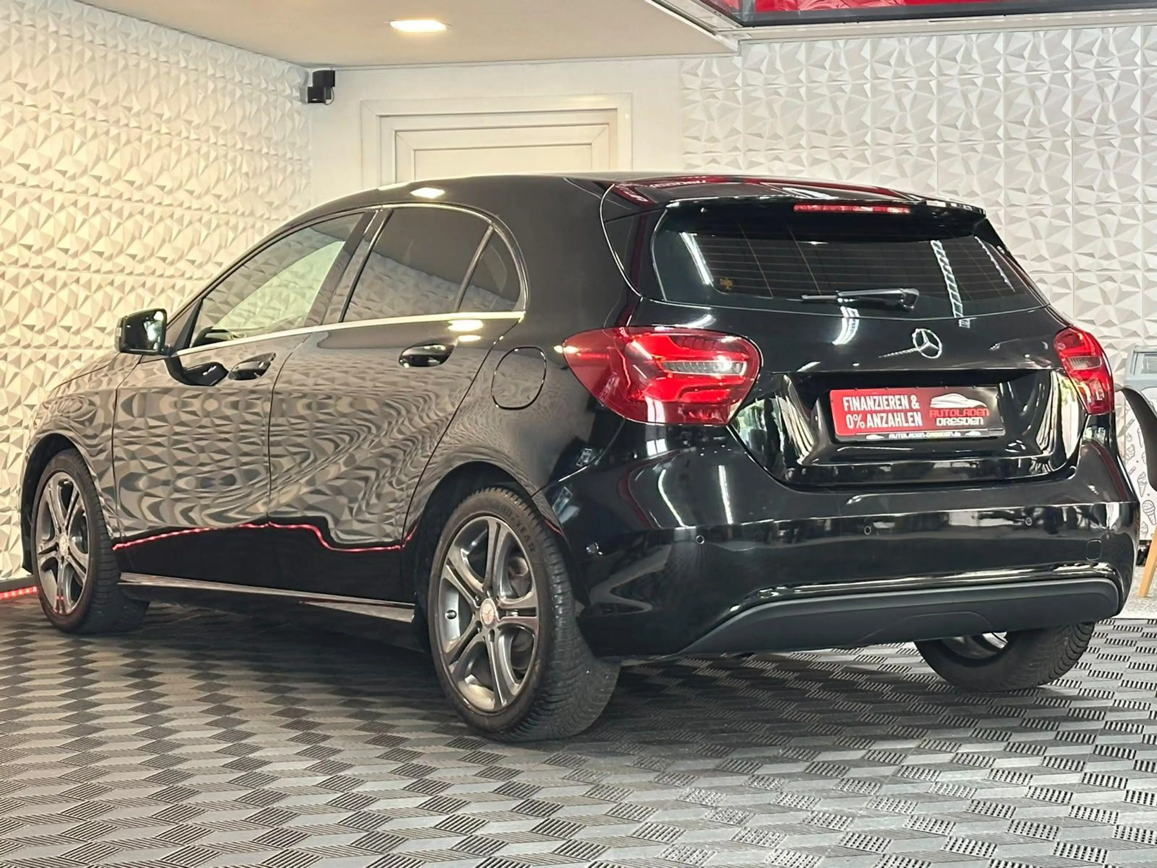 Mercedes-Benz A 160 A160 STYLE LED#SHZ#TEMP#PDC#NAV#KLIMA#DYN.SELECT — photo 5