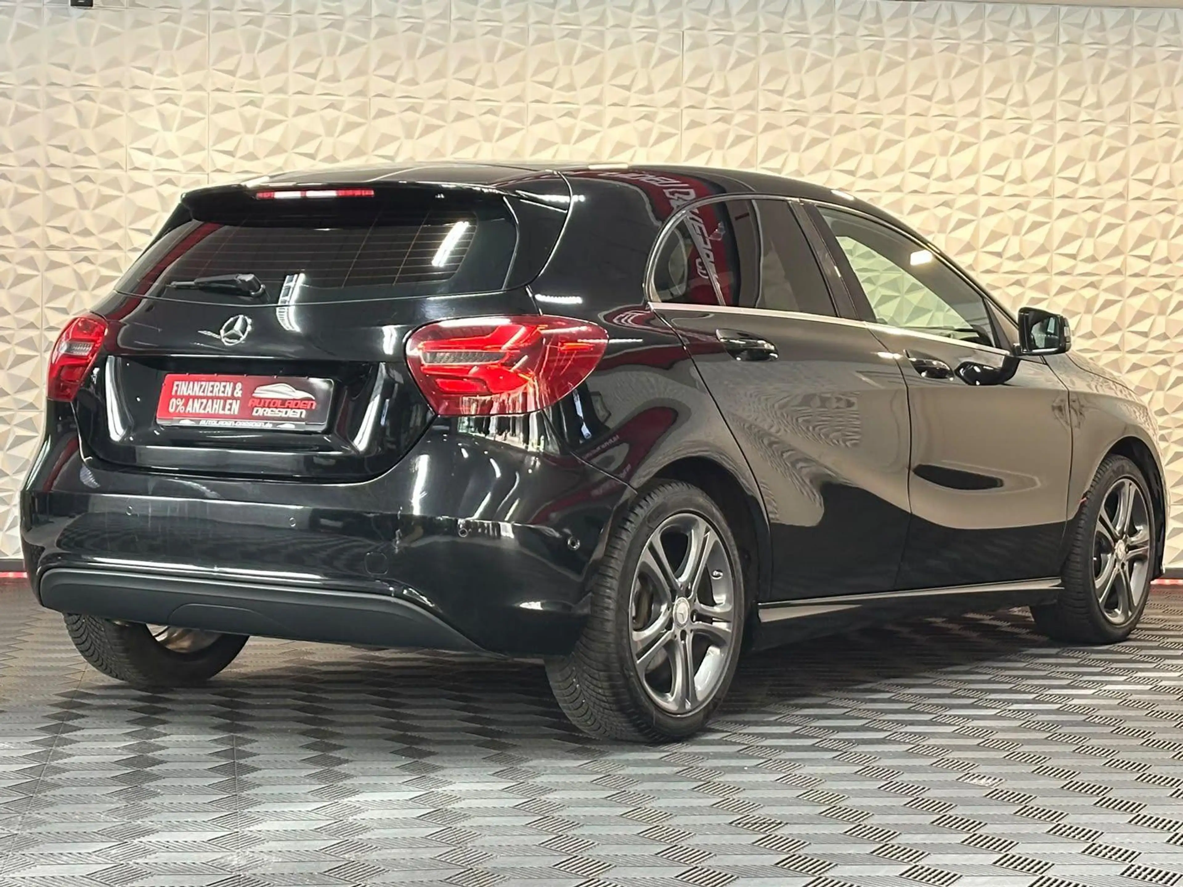 Mercedes-Benz A 160 A160 STYLE LED#SHZ#TEMP#PDC#NAV#KLIMA#DYN.SELECT — photo 8