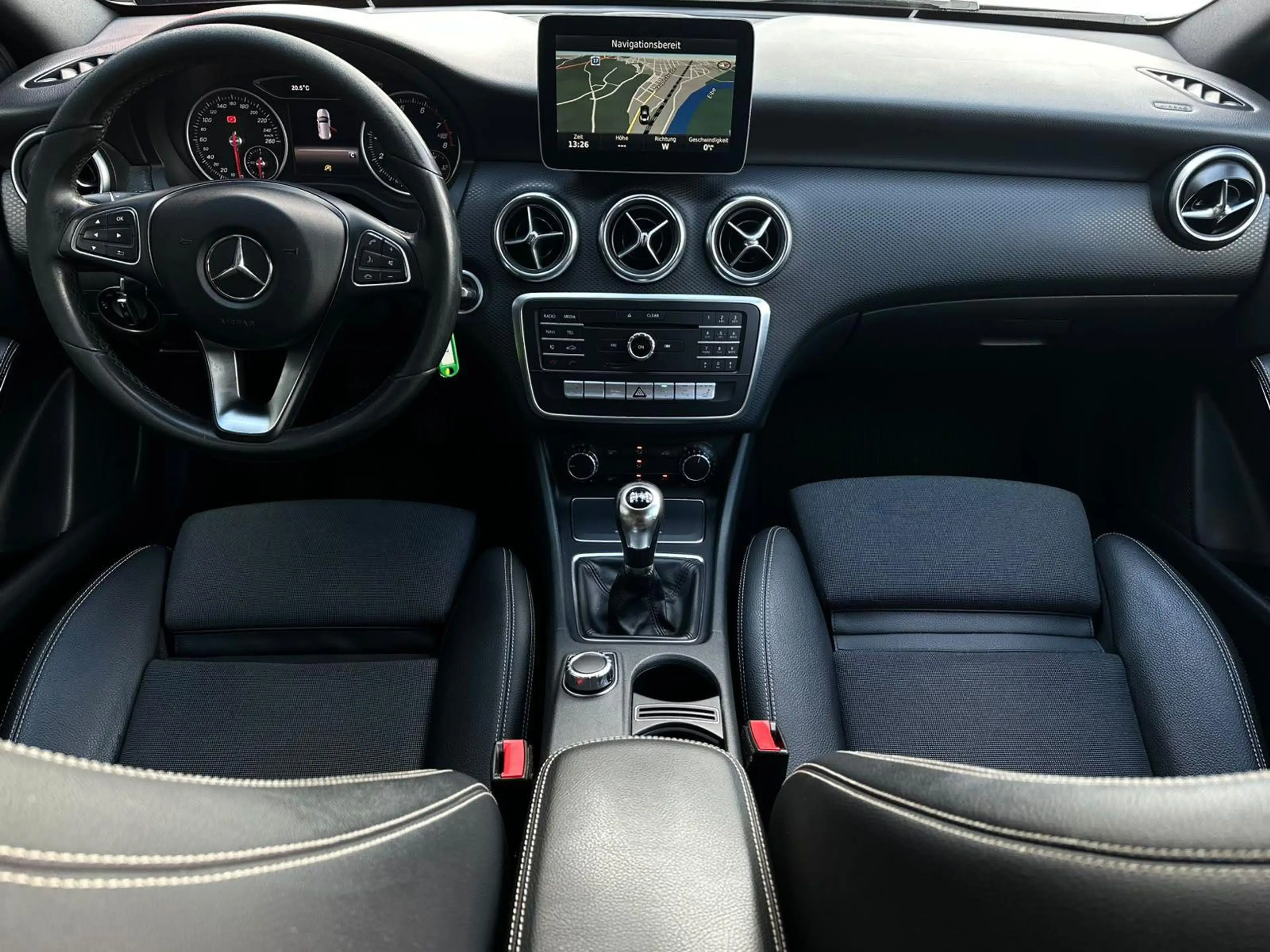 Mercedes-Benz A 160 A160 STYLE LED#SHZ#TEMP#PDC#NAV#KLIMA#DYN.SELECT — photo 12