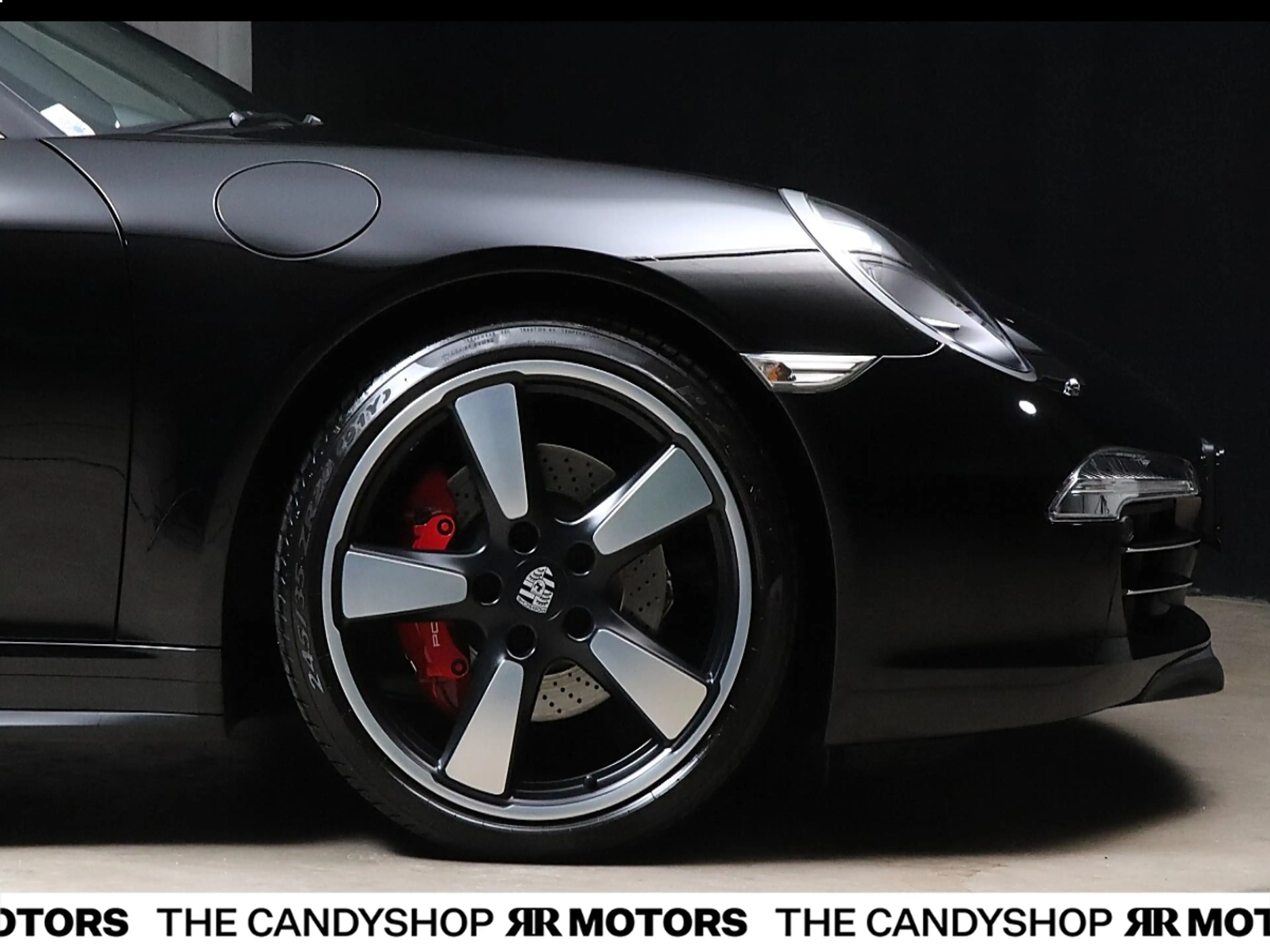 Porsche 911 Carrera S Coupé 50 Jahre *SONDERMODELL* — photo 10