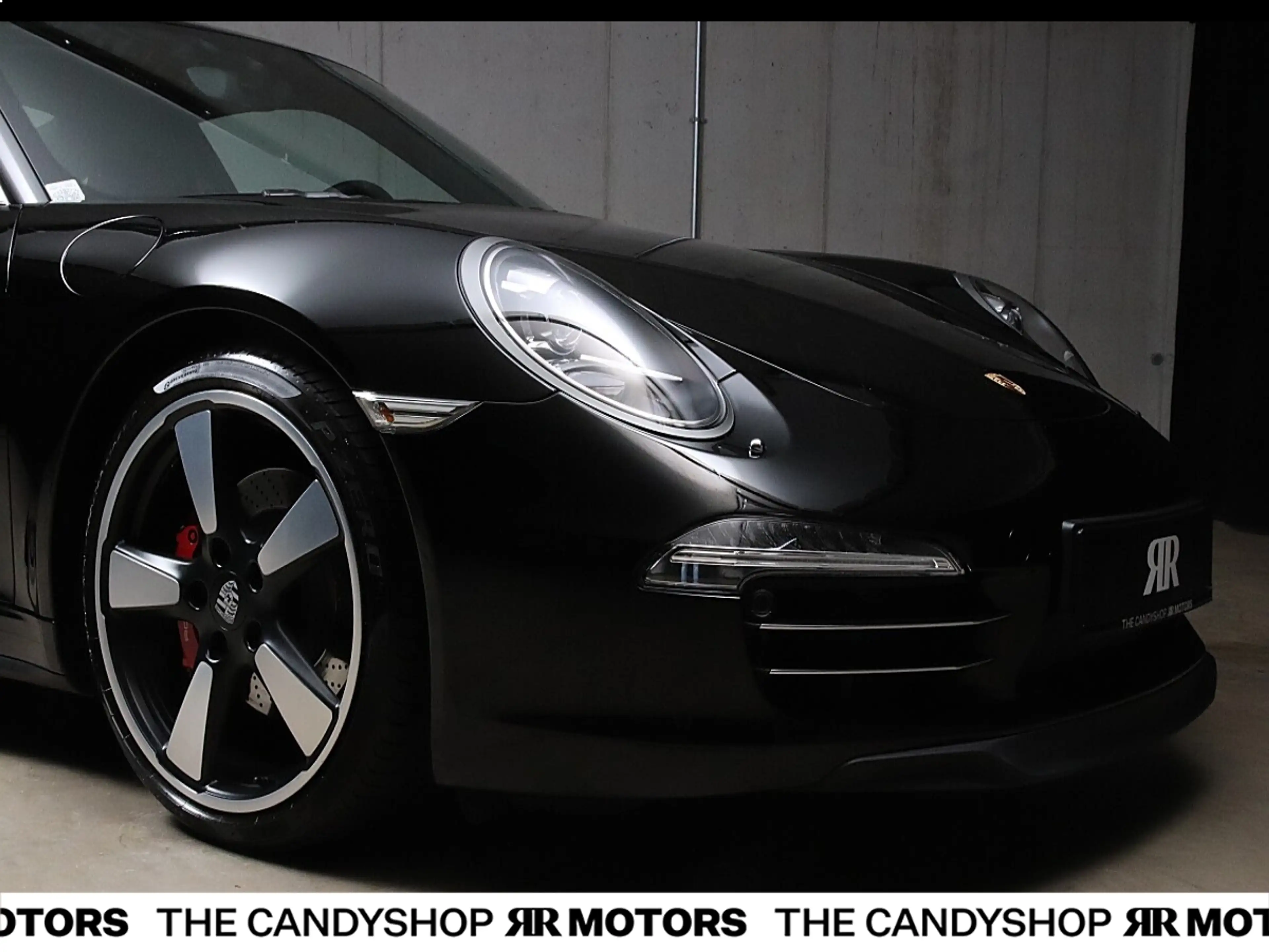 Porsche 911 Carrera S Coupé 50 Jahre *SONDERMODELL* — photo 9