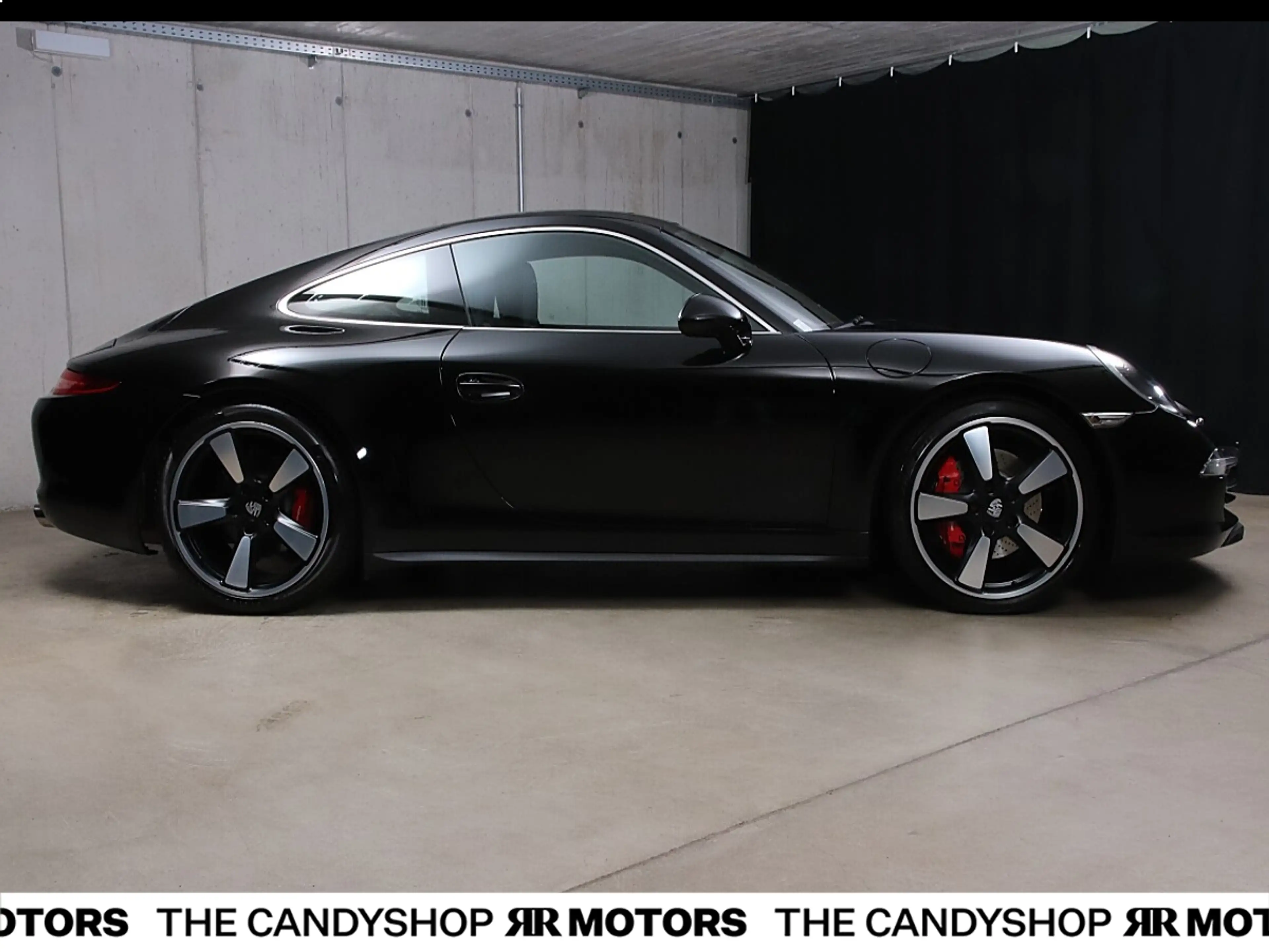 Porsche 911 Carrera S Coupé 50 Jahre *SONDERMODELL* — photo 3