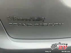 Chrysler Grand Caravan 2023