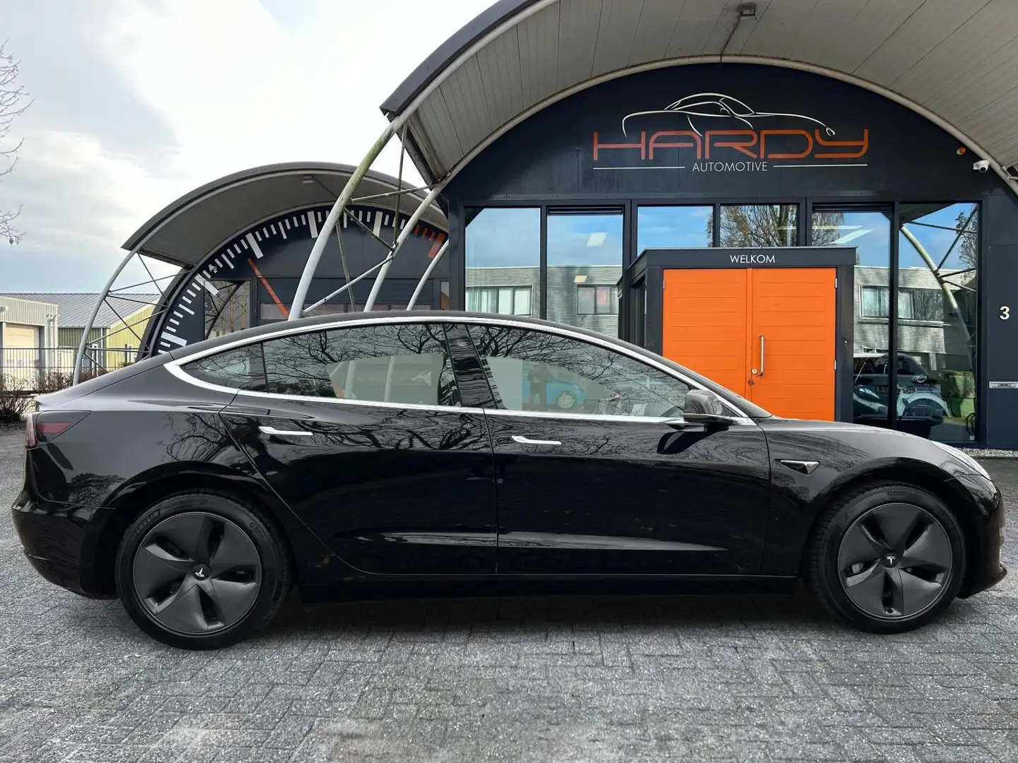 Tesla Model 3 Standard RWD Plus 60 kWh Enhanged Autopilot Trekha Negro - 2