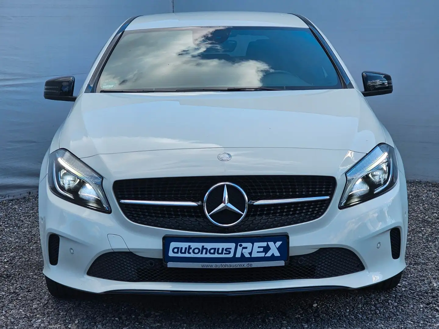 Mercedes-Benz A 160 7G-DCT  "Urban" Weiß - 2