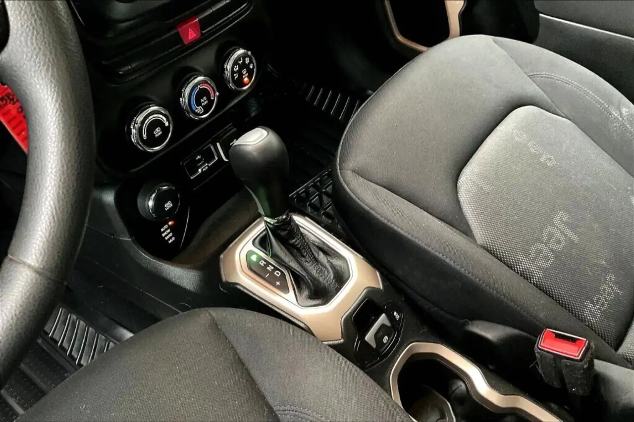 Jeep Renegade photo Jeep Renegade