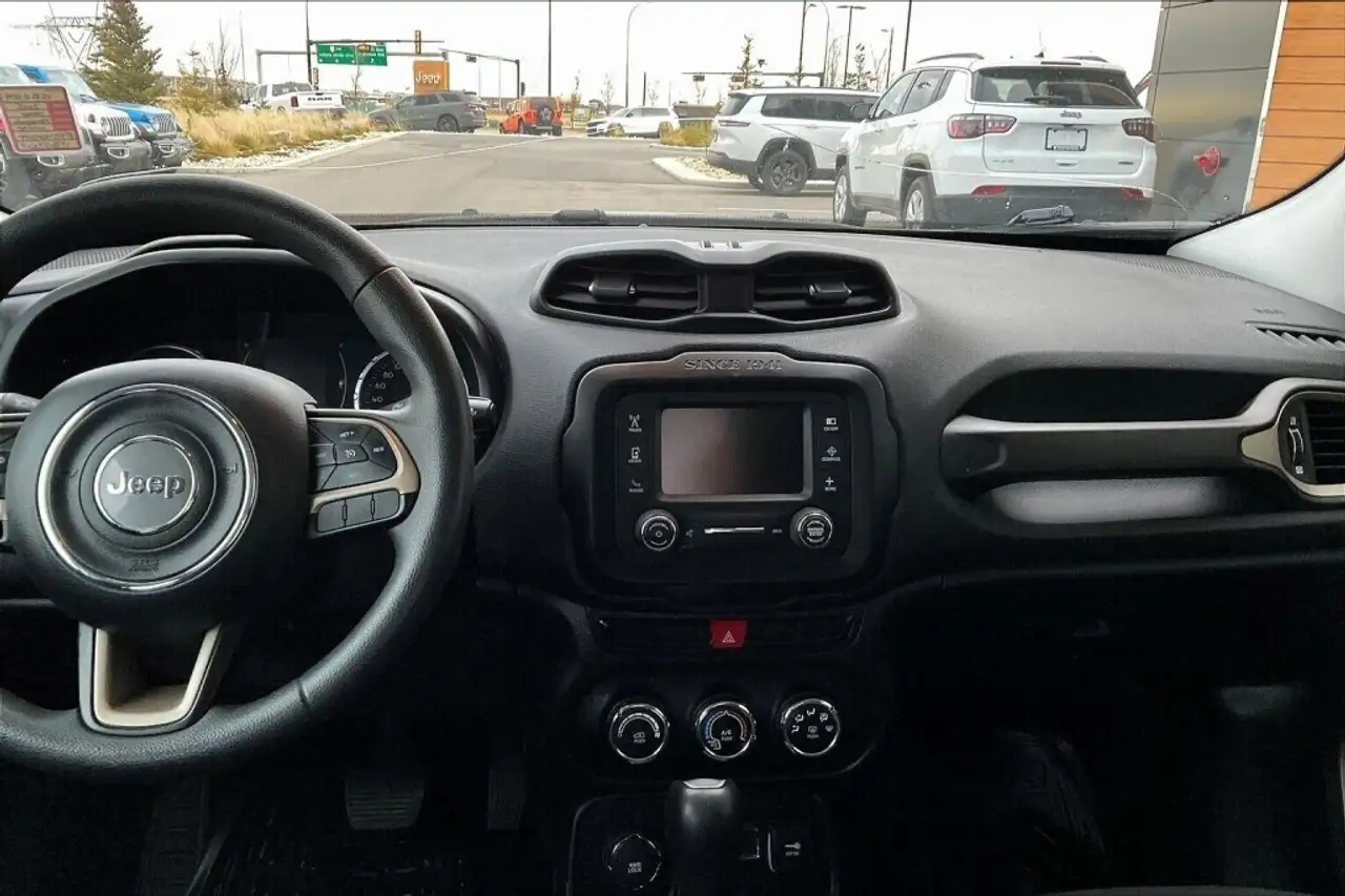 Jeep Renegade photo Jeep Renegade