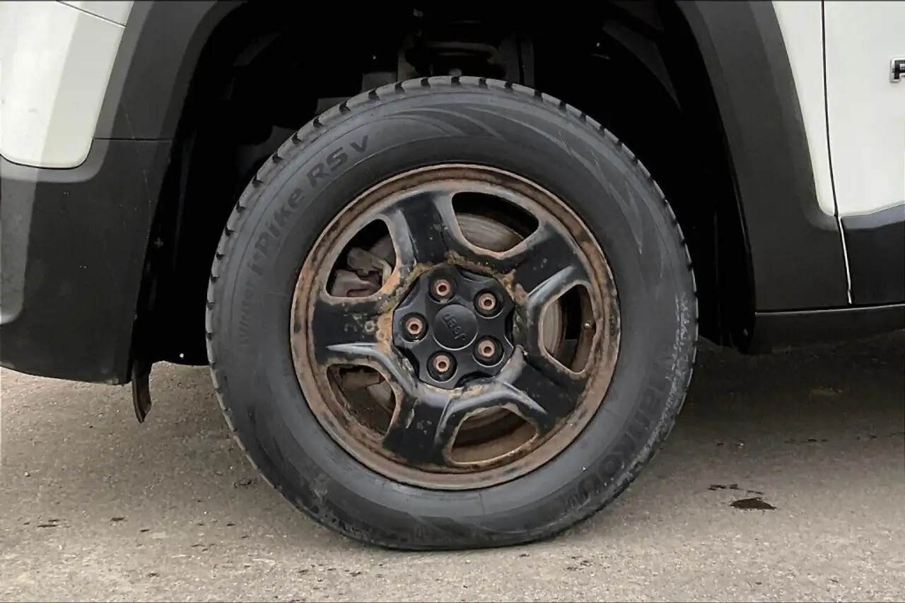 Jeep Renegade photo Jeep Renegade