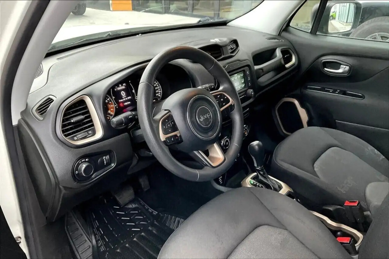 Jeep Renegade photo Jeep Renegade
