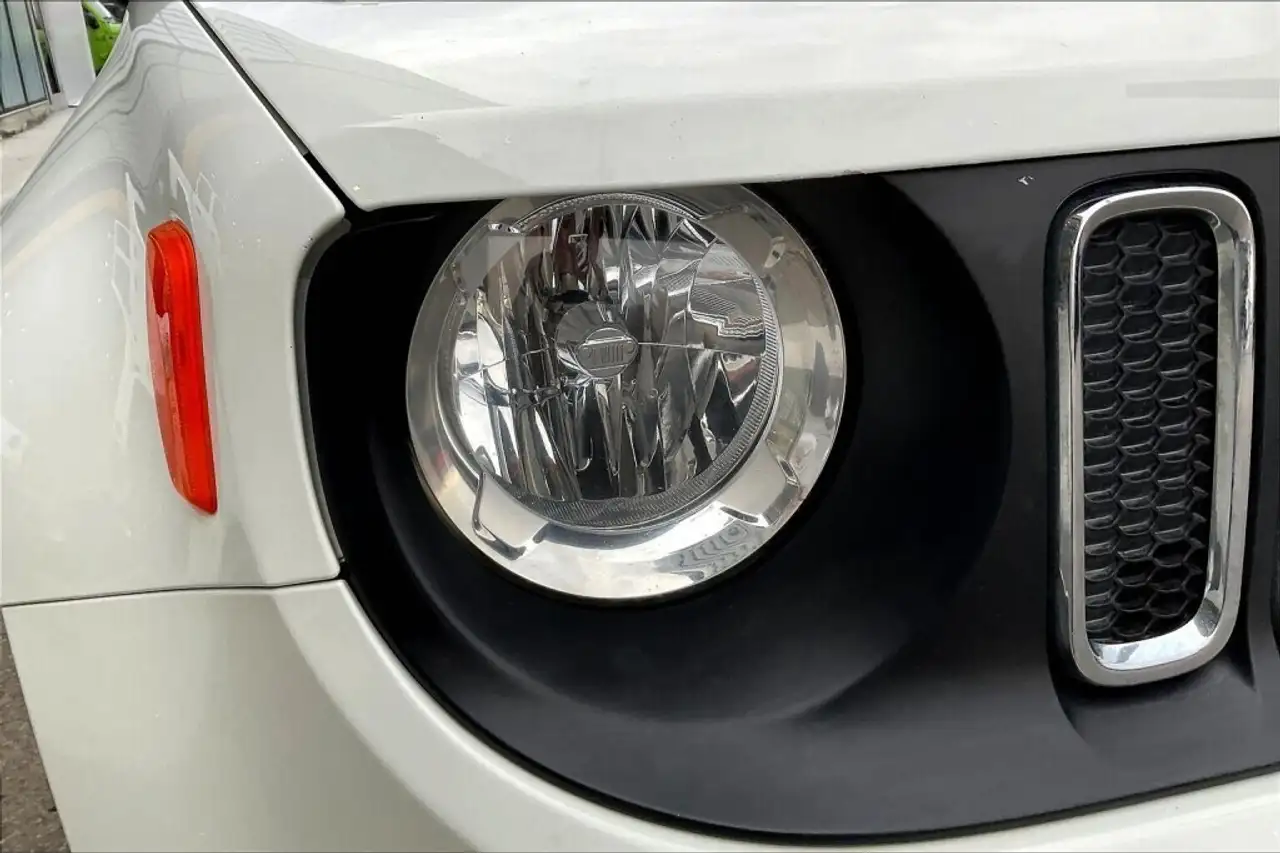 Jeep Renegade photo Jeep Renegade