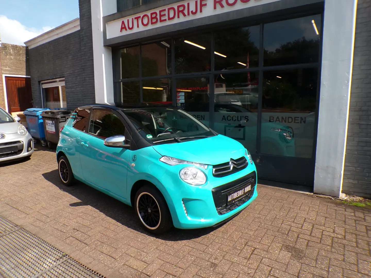 Citroen C1 1.2 PureTech Shine SPECIAL EDITION,ZEER MOOI !!! Blauw - 2