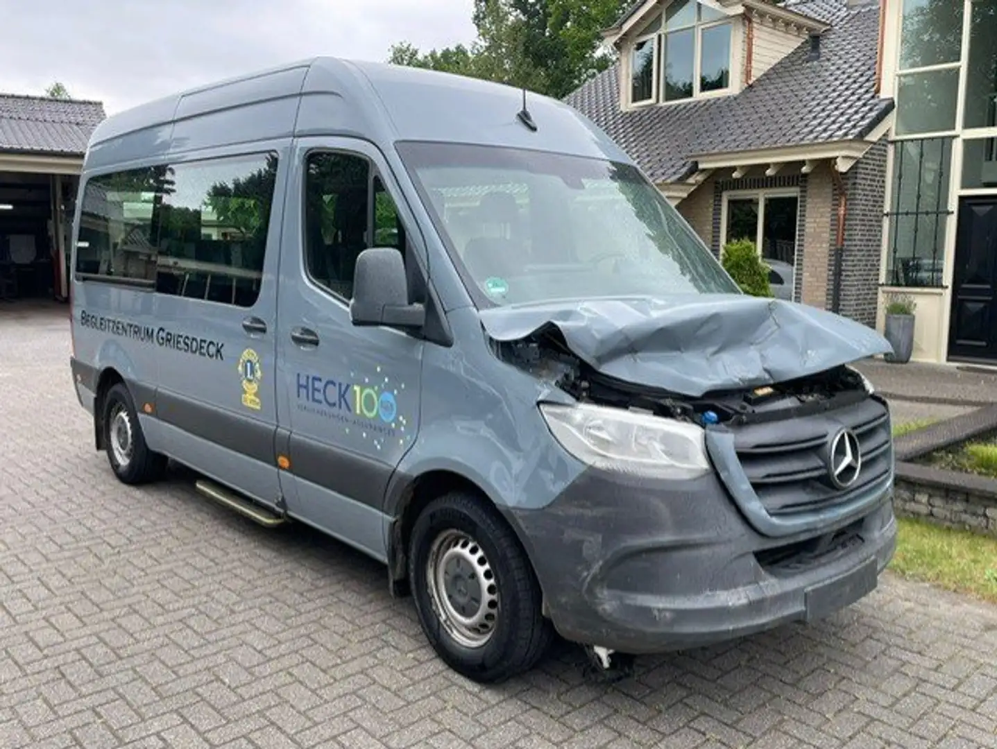 Mercedes-Benz Sprinter Tourer 314 CDI L2H2 ROLLSTUHLLIFT 8 SITZE Grijs - 2