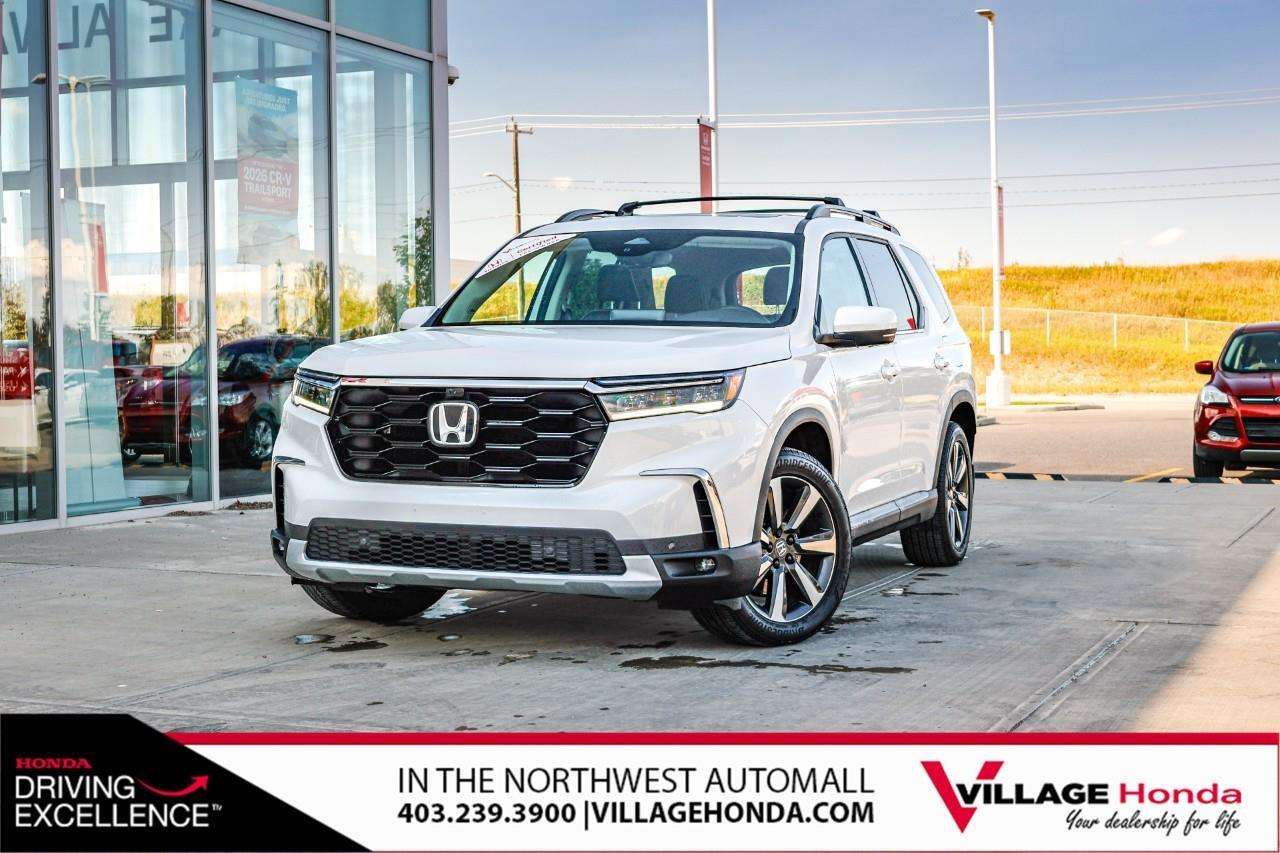 2025 Honda Pilot Touring 360 View Camera / Remote Start / Sunroof