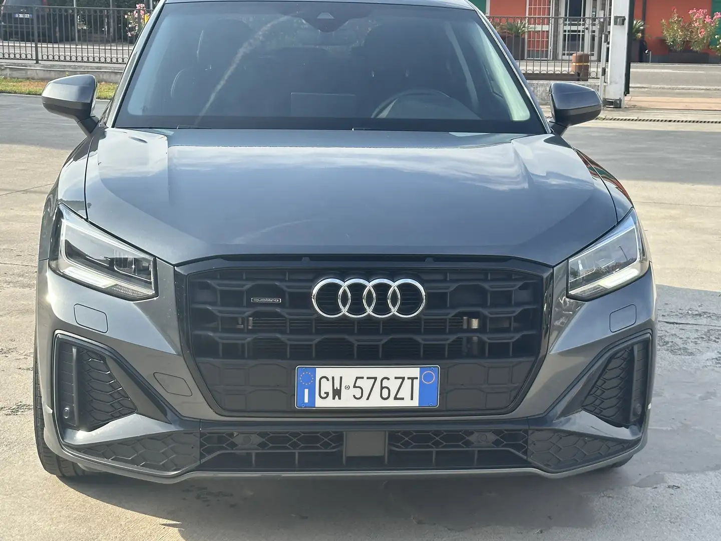 Audi Q2 35 2.0 tdi Edition S line edition quattro s-tronic Grigio - 2
