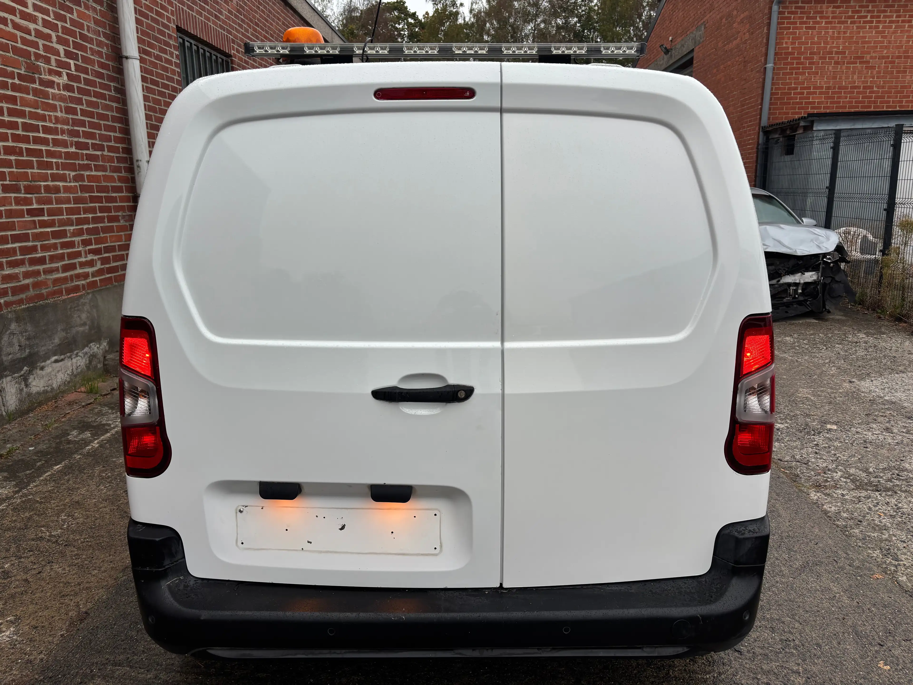 Peugeot Partner !1.5 BlueHDi L1 prêt à immatriculer ! — photo 4
