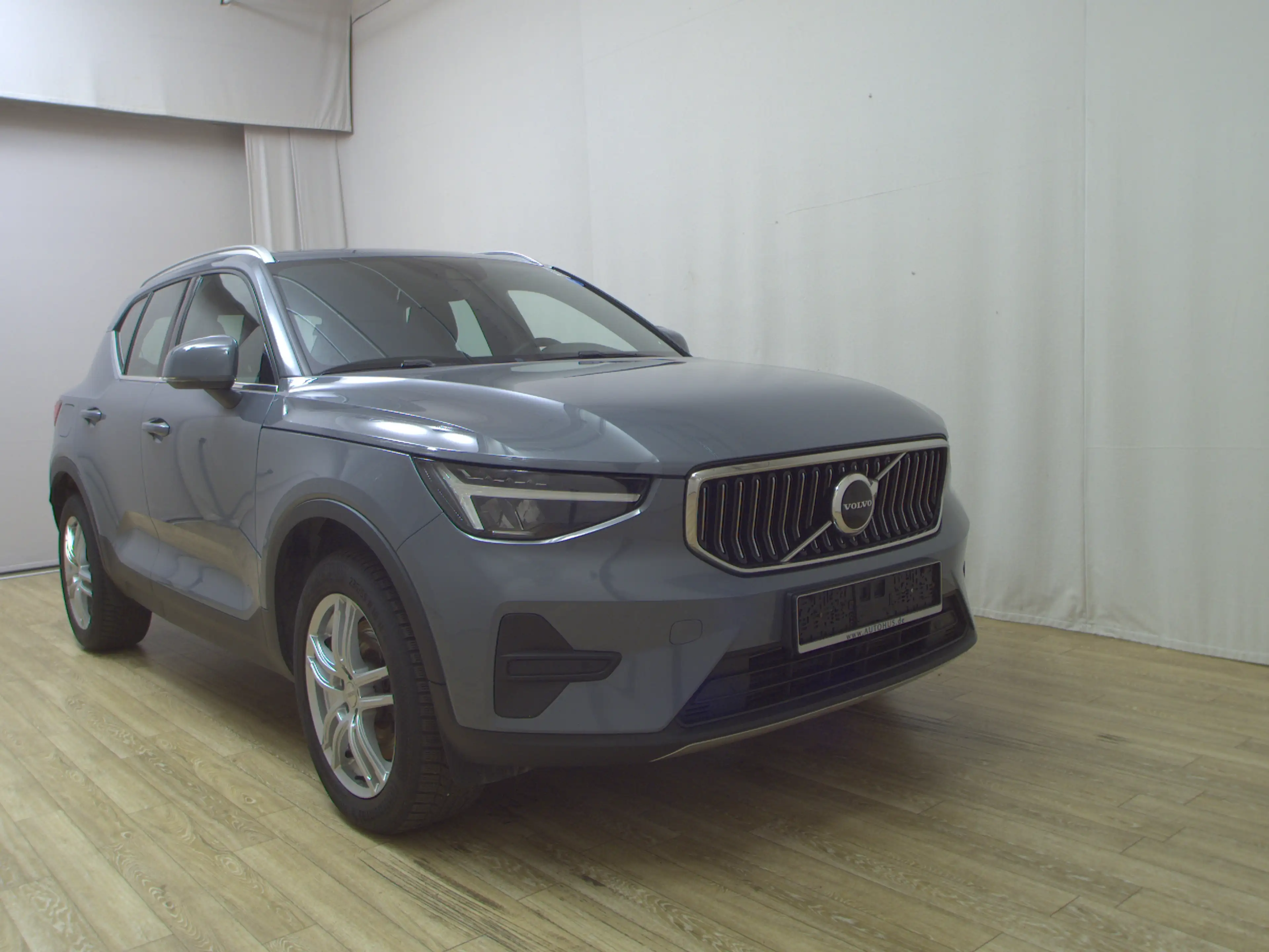 Volvo XC40 T4 Recharge Core Navi LED RFK SHZ — photo 3